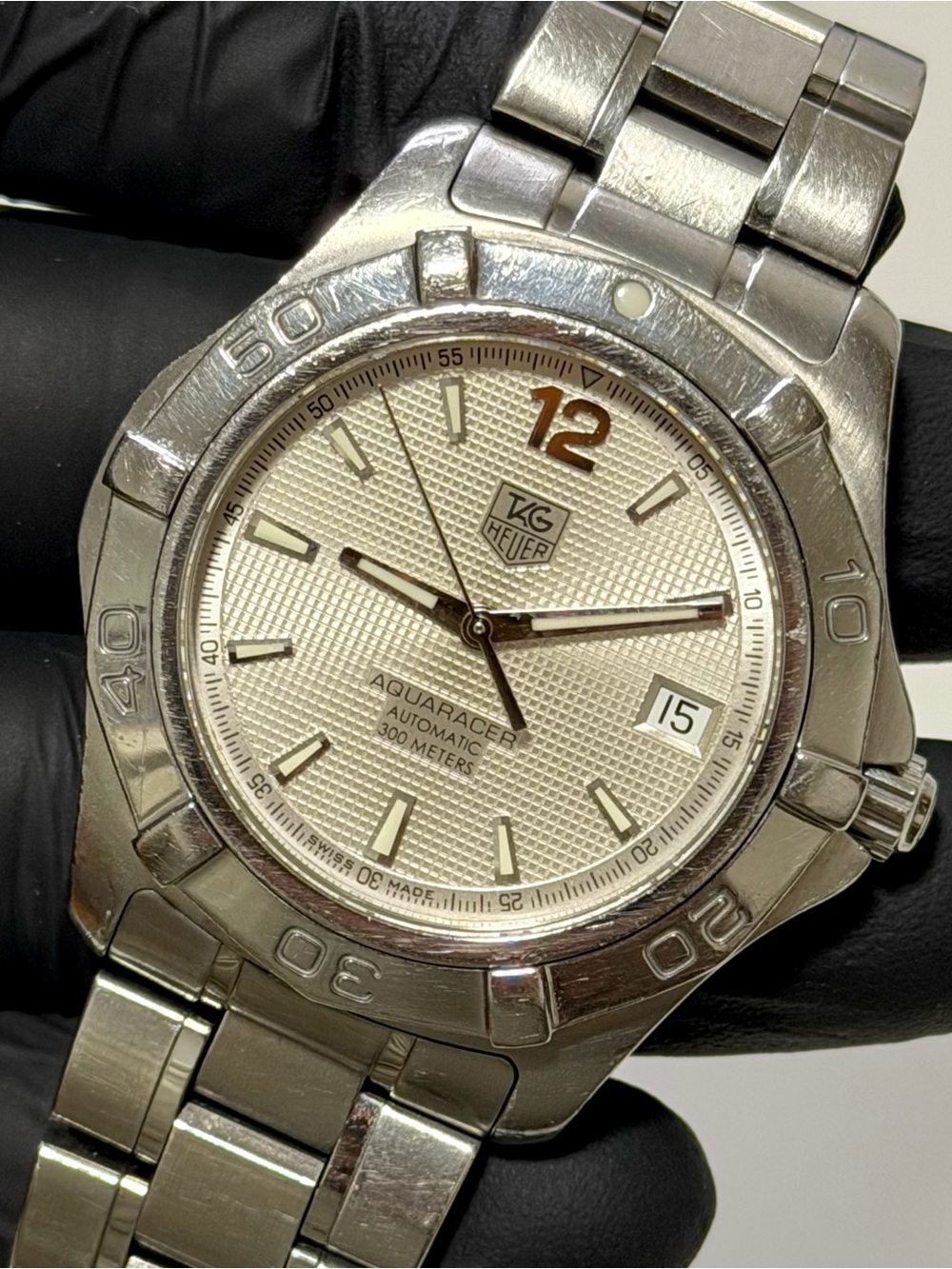 (((SOLD))) TAG Heuer Aquaracer WAF2111 Caliber 5 Waffle Dial Silver 39mm Watch